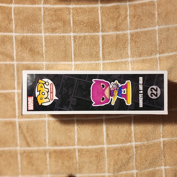 Funko Pop Marvel Comic Cover Hawkeye & Antman 22 TARGET - Picture 3 of 7